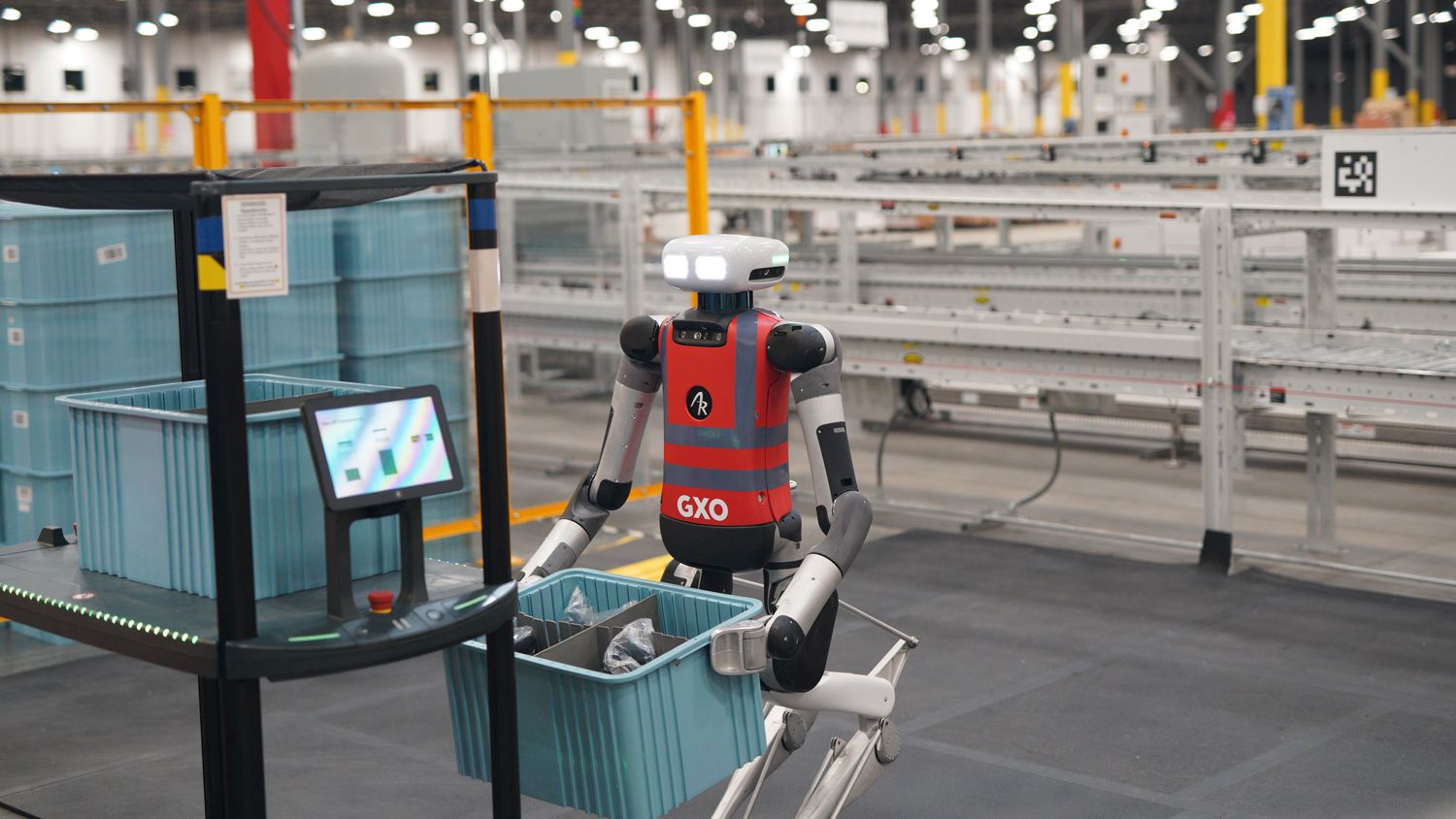 Autonomous robotic fleet in industrial environment
